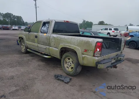 2005 Chevrolet Silverado 1500 Z71 из США, поврежденный, VIN 1GCEK19B25E325317